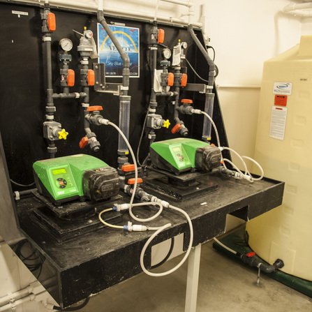 Water nutrient removal system with advanced piping and electronic measurement tools